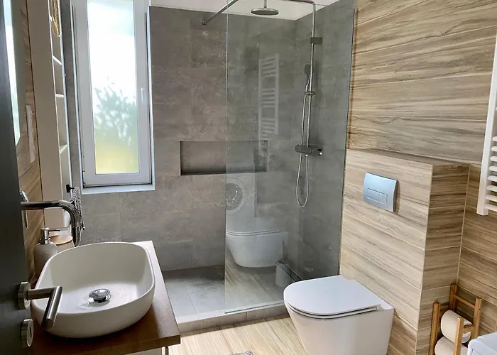 Vuko Vendeghaz Lägenhet